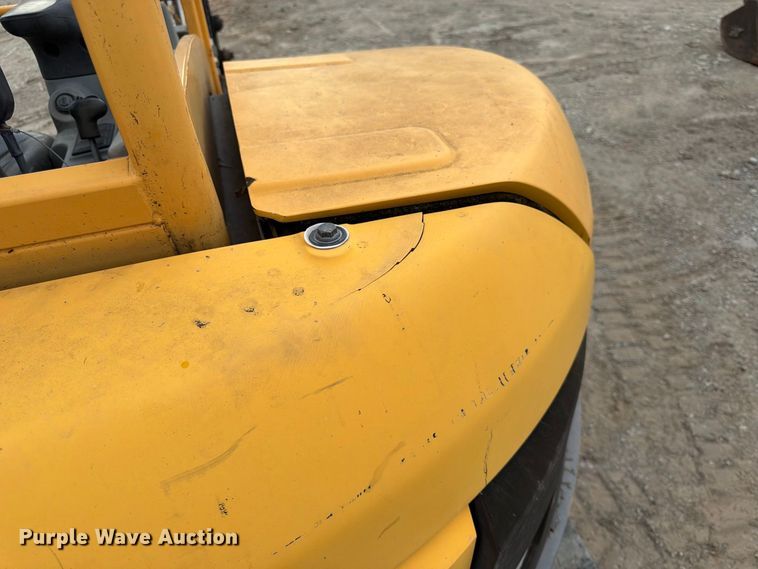 image for item FK3598 2011 Volvo ECR38 mini excavator