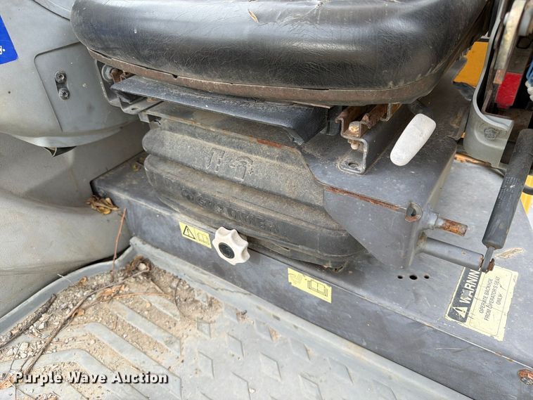 image for item FK3598 2011 Volvo ECR38 mini excavator