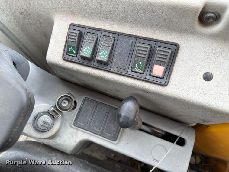 image for item FK3598 2011 Volvo ECR38 mini excavator