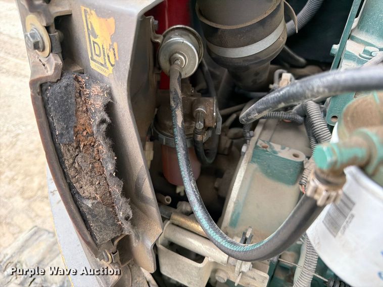 image for item FK3598 2011 Volvo ECR38 mini excavator