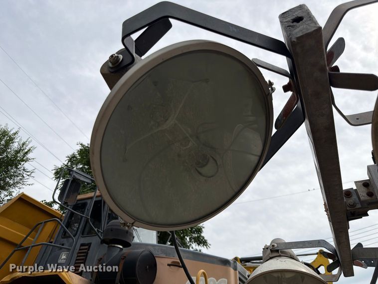 image for item FK3599 Amida AL4000 light plant