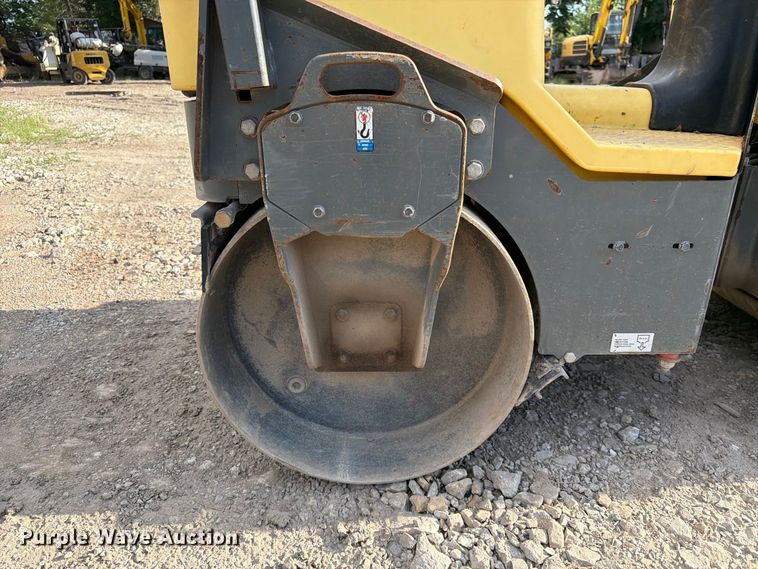 image for item FK3601 2015 Wacker Neuson RD12A double drum vibratory roller