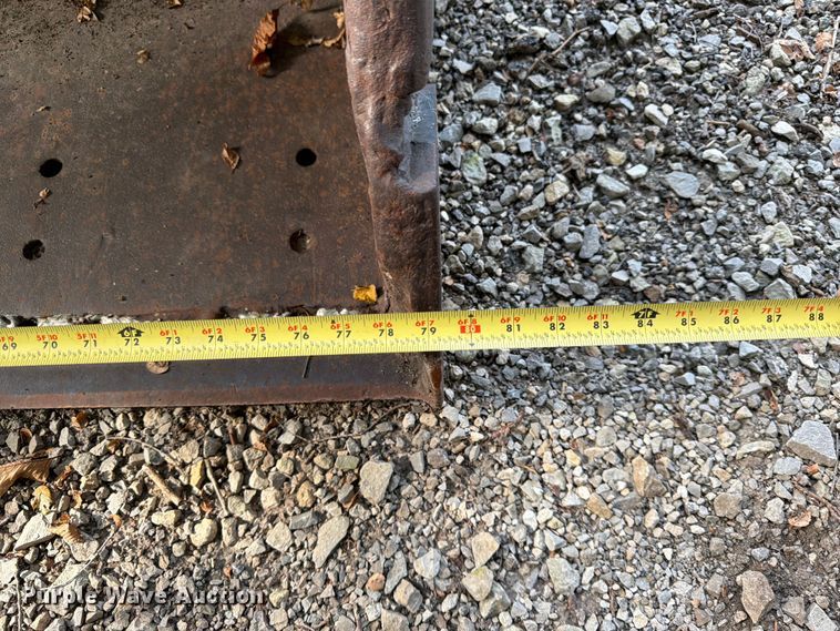 image for item FK3609 Skid loader bucket
