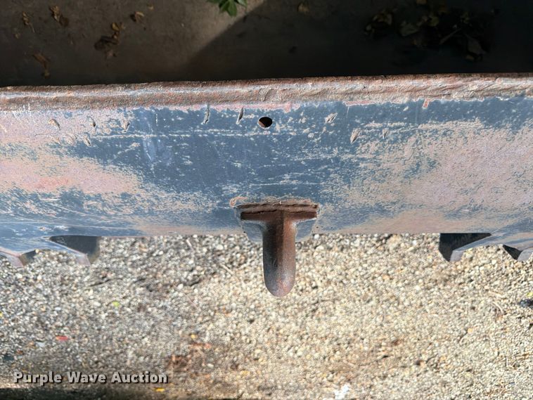 image for item FK3609 Skid loader bucket