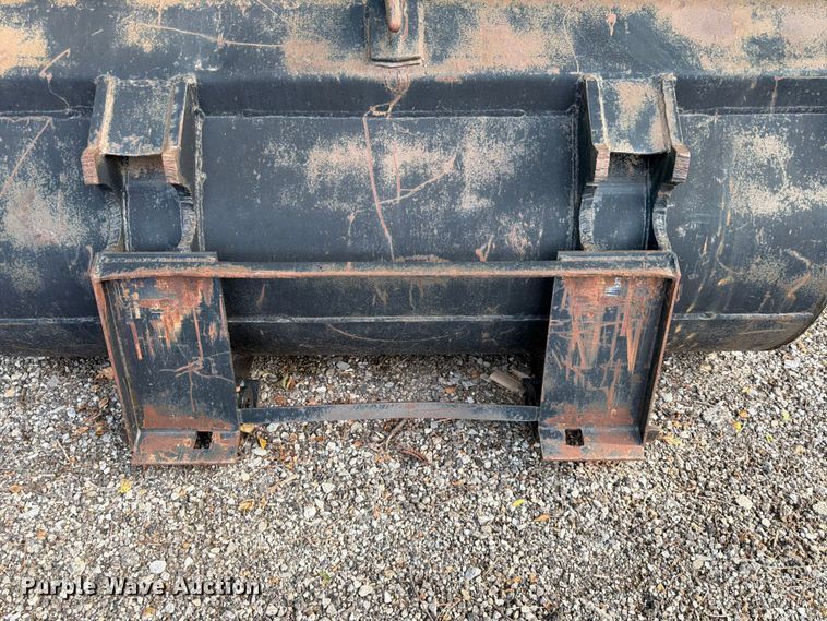 image for item FK3609 Skid loader bucket
