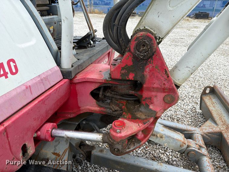 image for item FK4130 2015 Takeuchi TB240 mini excavator