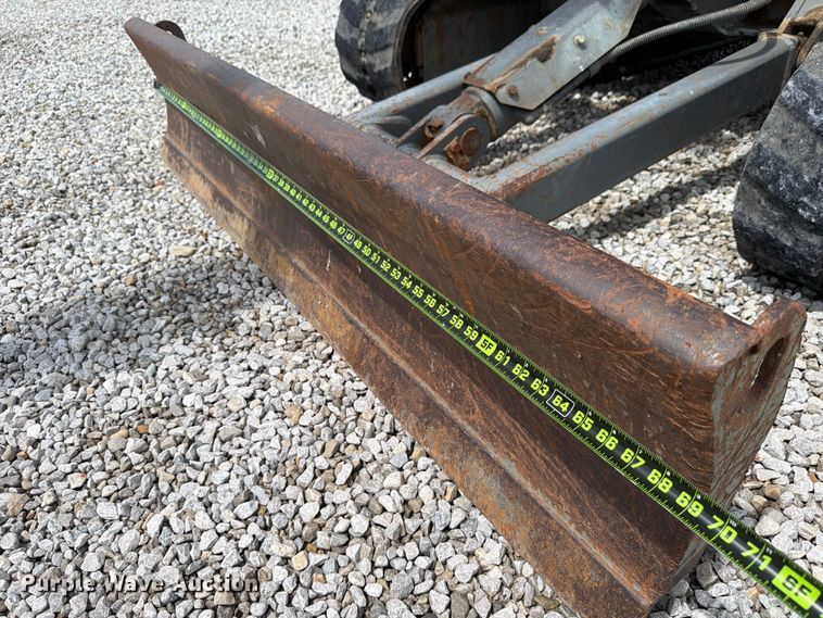 image for item FK4130 2015 Takeuchi TB240 mini excavator