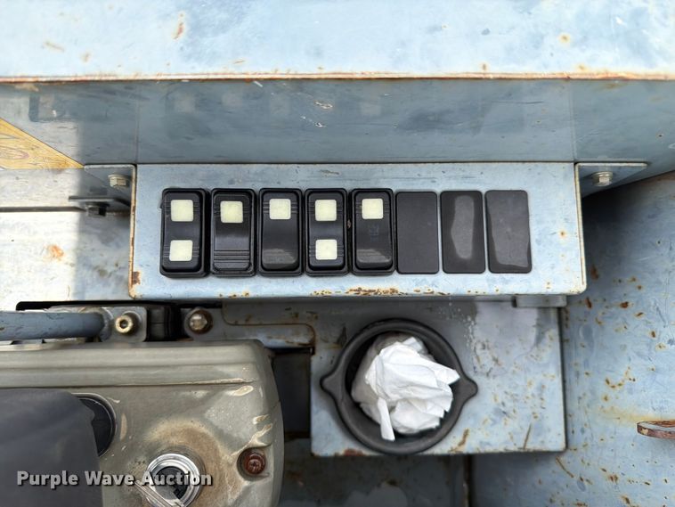 image for item FK4130 2015 Takeuchi TB240 mini excavator