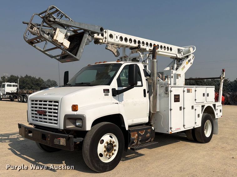 2009 GMC C8500 bucket truck
