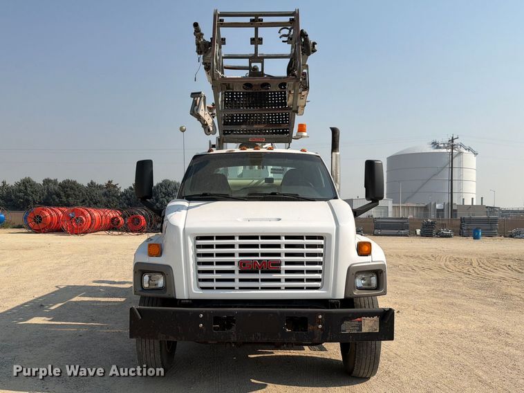 image for item FK4562 2009 GMC C8500 bucket truck