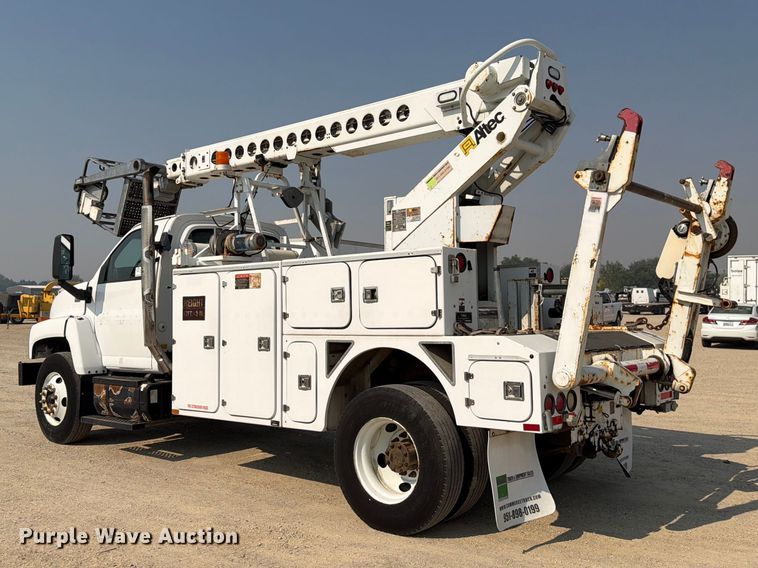 image for item FK4562 2009 GMC C8500 bucket truck