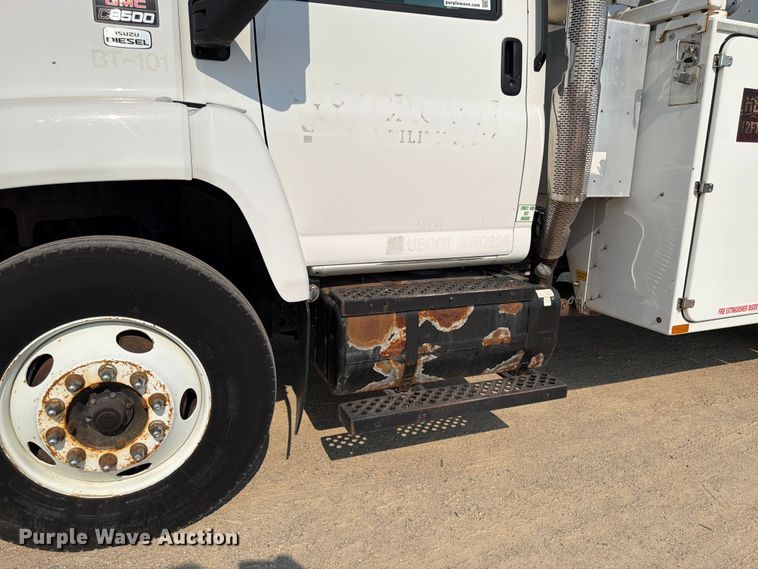 image for item FK4562 2009 GMC C8500 bucket truck