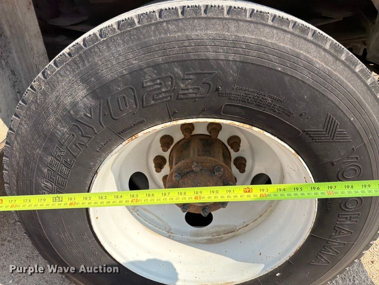 image for item FK4562 2009 GMC C8500 bucket truck