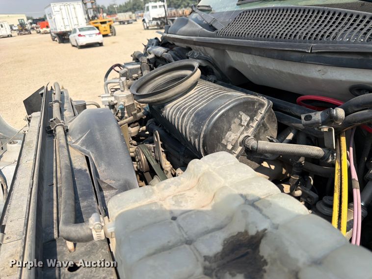 image for item FK4562 2009 GMC C8500 bucket truck