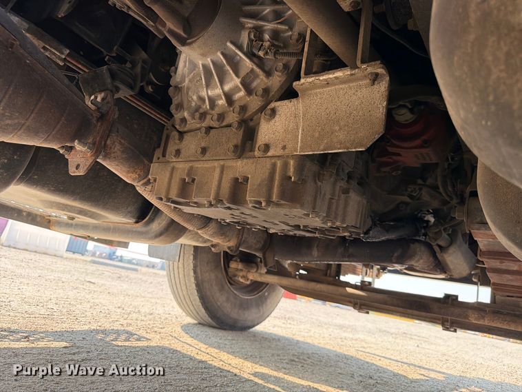 image for item FK4562 2009 GMC C8500 bucket truck