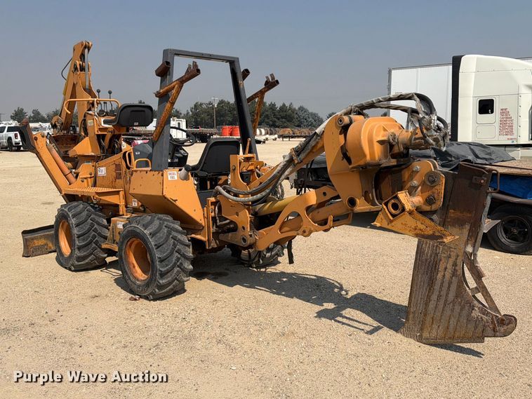 image for item FK4563 2000 Case 560 cable plow