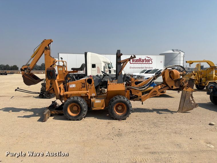 image for item FK4563 2000 Case 560 cable plow