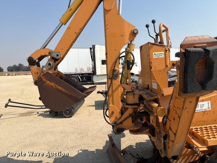 image for item FK4563 2000 Case 560 cable plow