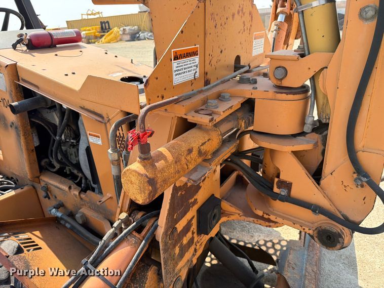 image for item FK4563 2000 Case 560 cable plow