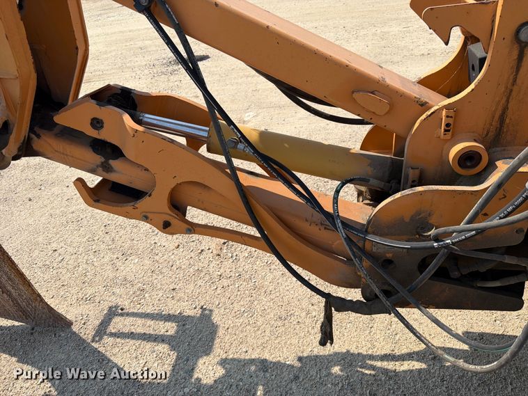image for item FK4563 2000 Case 560 cable plow