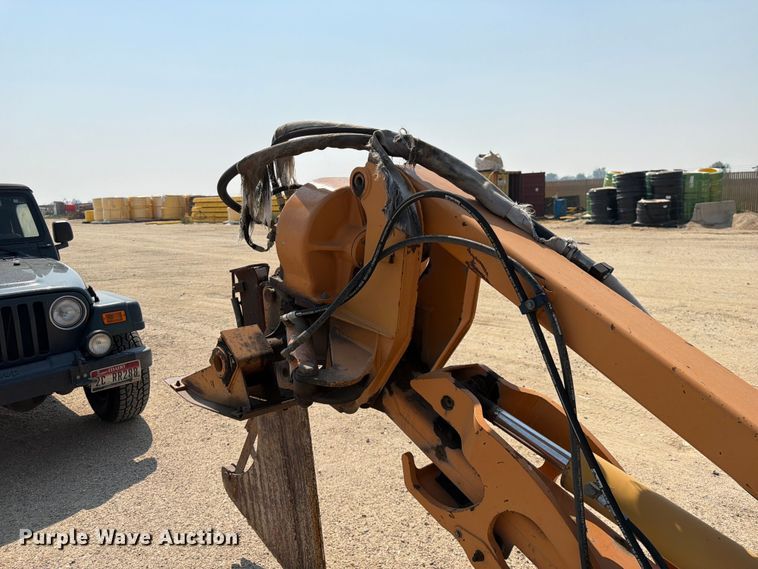 image for item FK4563 2000 Case 560 cable plow