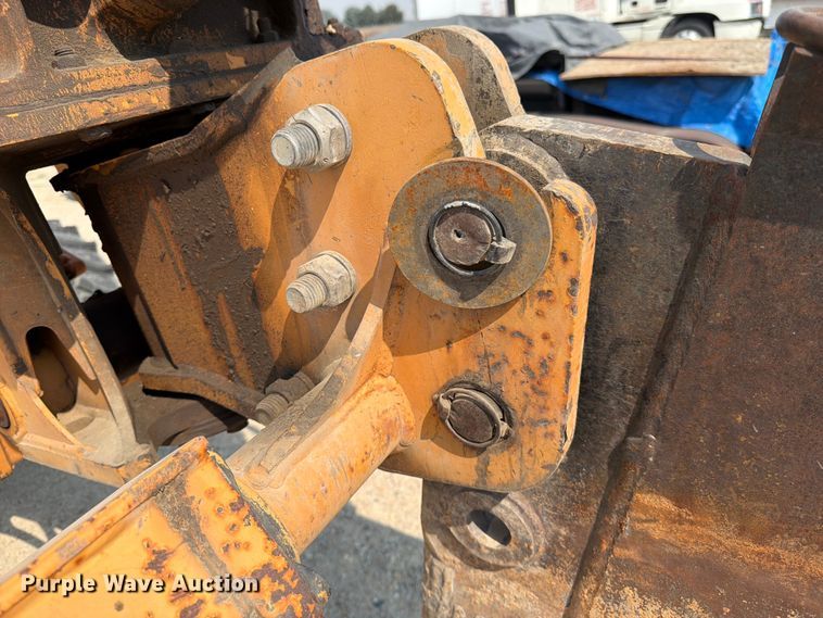 image for item FK4563 2000 Case 560 cable plow