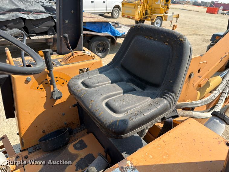 image for item FK4563 2000 Case 560 cable plow