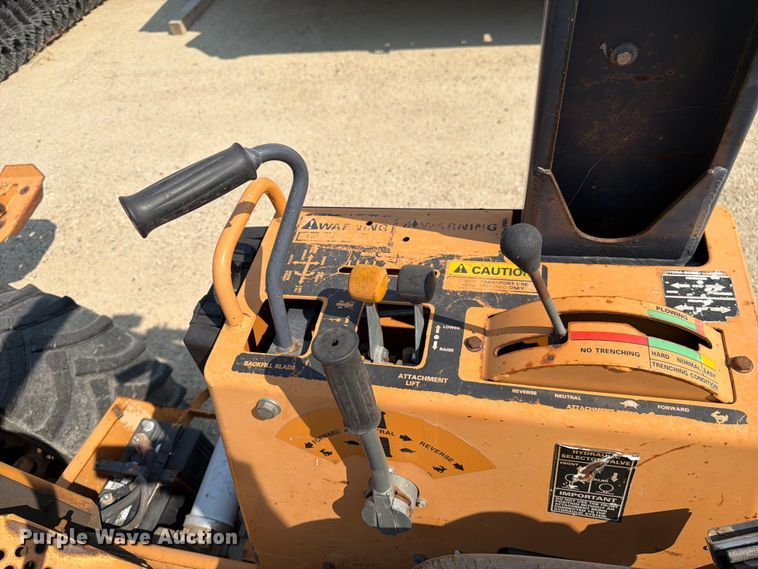 image for item FK4563 2000 Case 560 cable plow