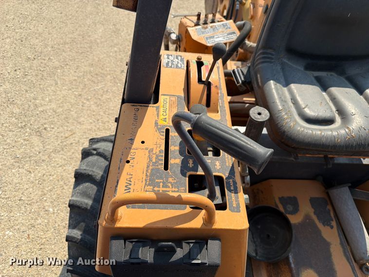 image for item FK4563 2000 Case 560 cable plow