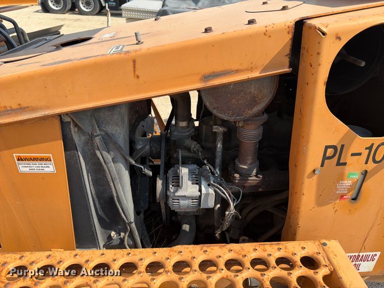 image for item FK4563 2000 Case 560 cable plow
