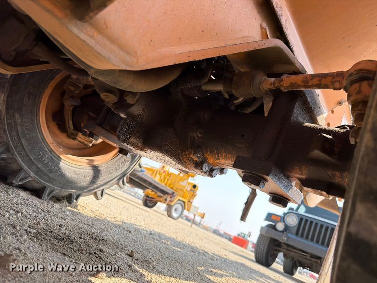 image for item FK4563 2000 Case 560 cable plow