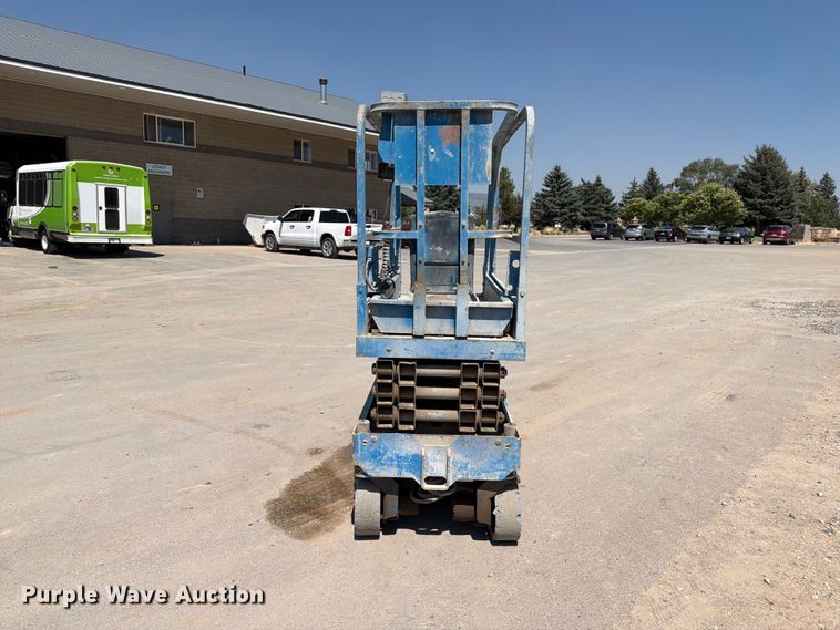 image for item FK4568 2008 Genie GS-1930 scissor lift