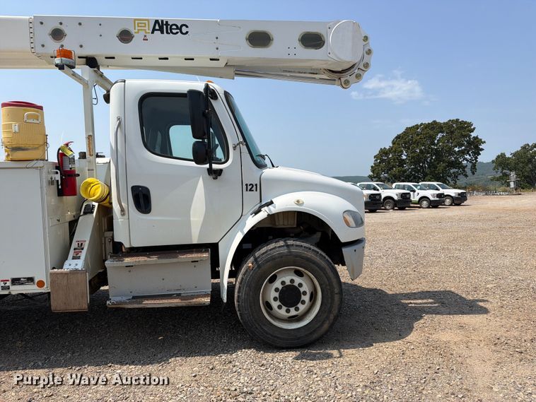 image for item FK5042 2014 Freightliner Business Class M2 bucket truck