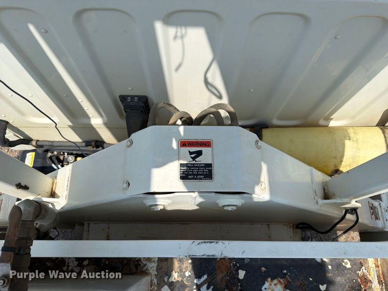 image for item FK5042 2014 Freightliner Business Class M2 bucket truck