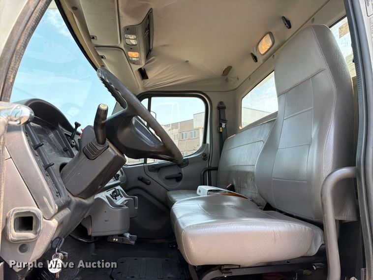 image for item FK5042 2014 Freightliner Business Class M2 bucket truck
