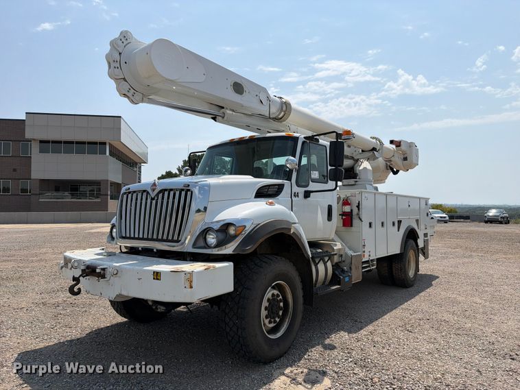 2018 International WorkStar 7500 bucket truck