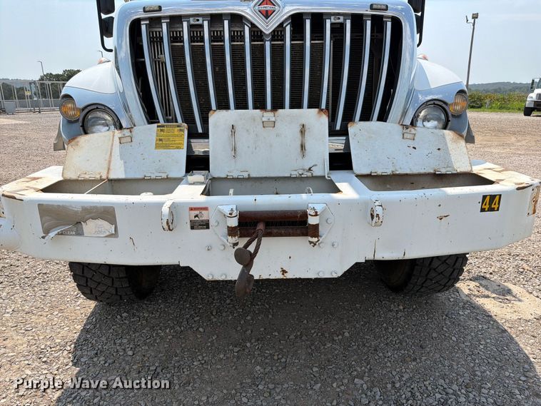 image for item FK5043 2018 International WorkStar 7500 bucket truck