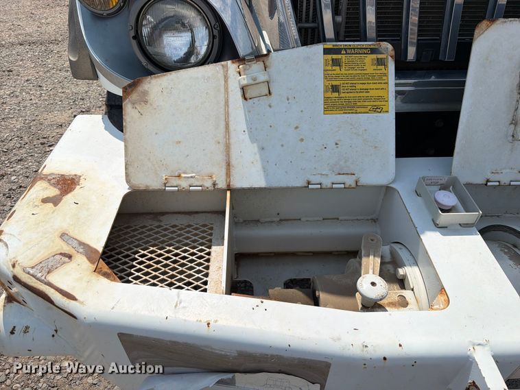image for item FK5043 2018 International WorkStar 7500 bucket truck