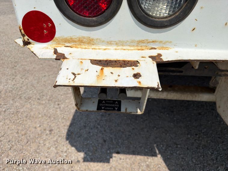 image for item FK5043 2018 International WorkStar 7500 bucket truck