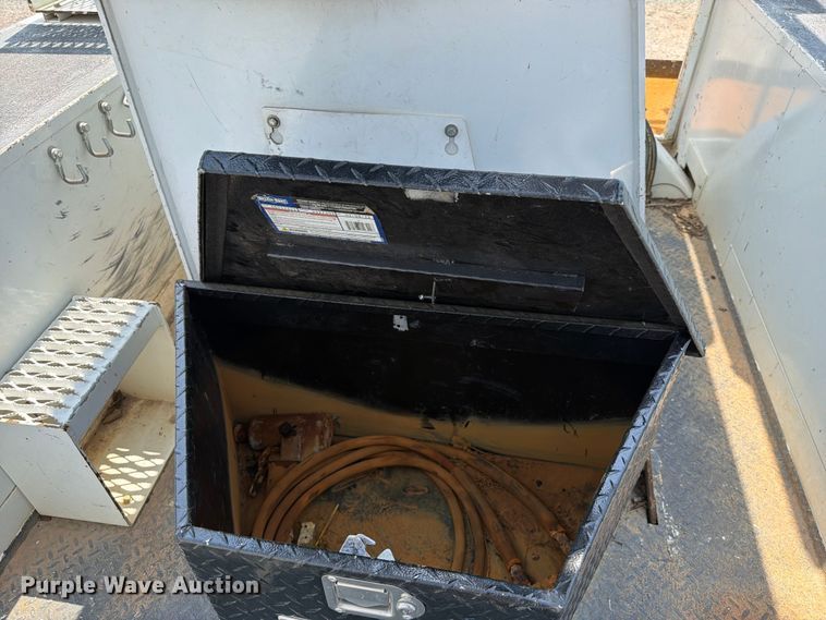 image for item FK5043 2018 International WorkStar 7500 bucket truck