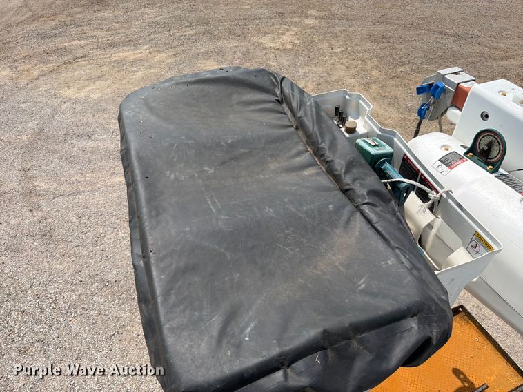 image for item FK5043 2018 International WorkStar 7500 bucket truck