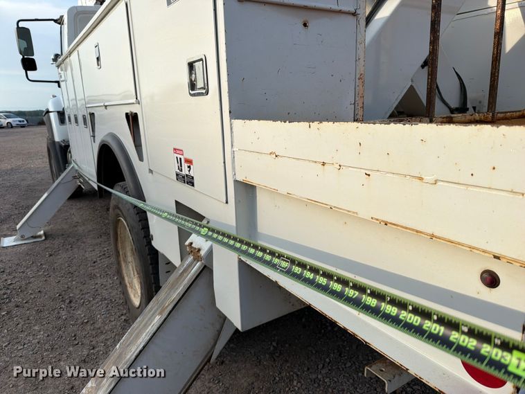 image for item FK5043 2018 International WorkStar 7500 bucket truck