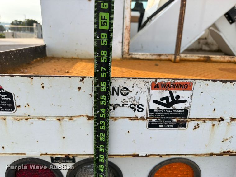 image for item FK5043 2018 International WorkStar 7500 bucket truck