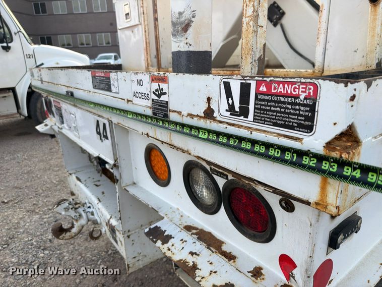 image for item FK5043 2018 International WorkStar 7500 bucket truck