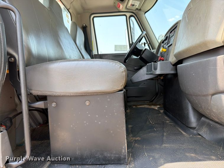 image for item FK5043 2018 International WorkStar 7500 bucket truck