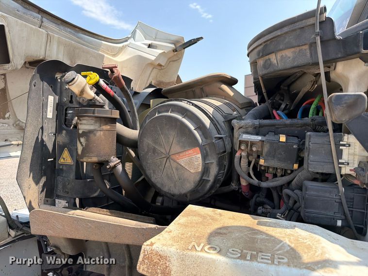 image for item FK5043 2018 International WorkStar 7500 bucket truck