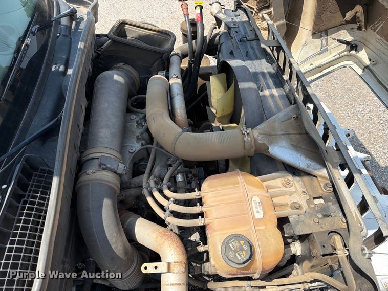 image for item FK5043 2018 International WorkStar 7500 bucket truck