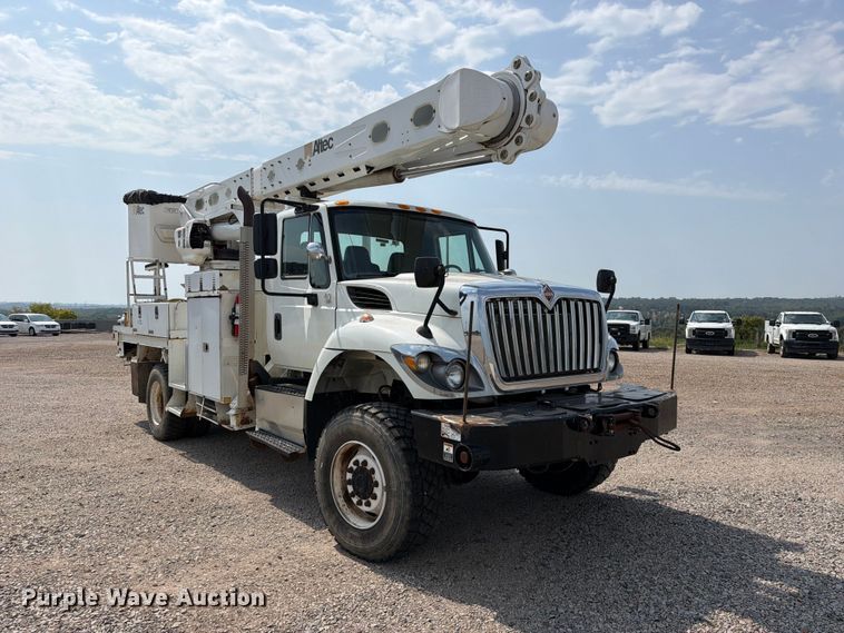 image for item FK5044 2016 International WorkStar 7500 bucket truck