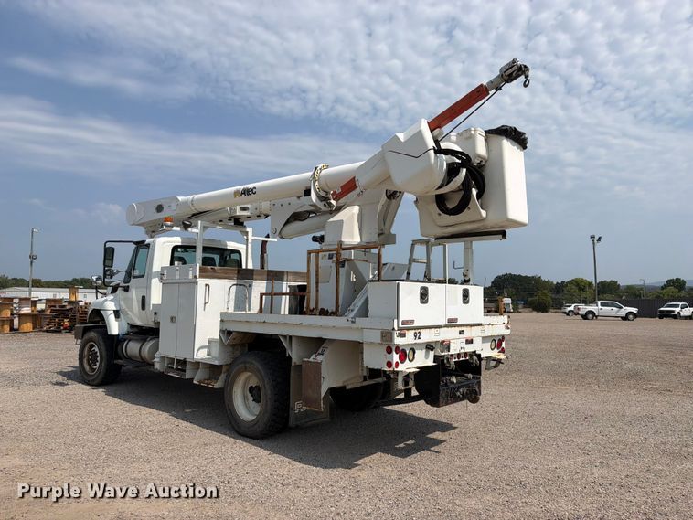 image for item FK5044 2016 International WorkStar 7500 bucket truck