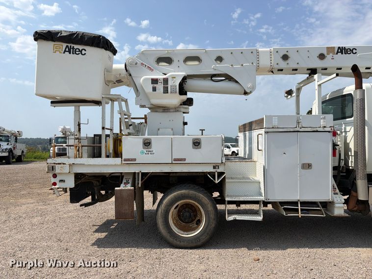 image for item FK5044 2016 International WorkStar 7500 bucket truck